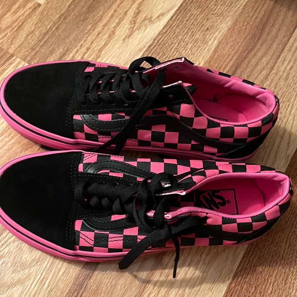 Black & Pink Vans